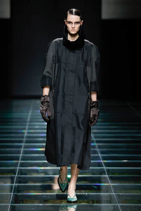 elle prada sfilata|Prada FW 2024 Womenswear.